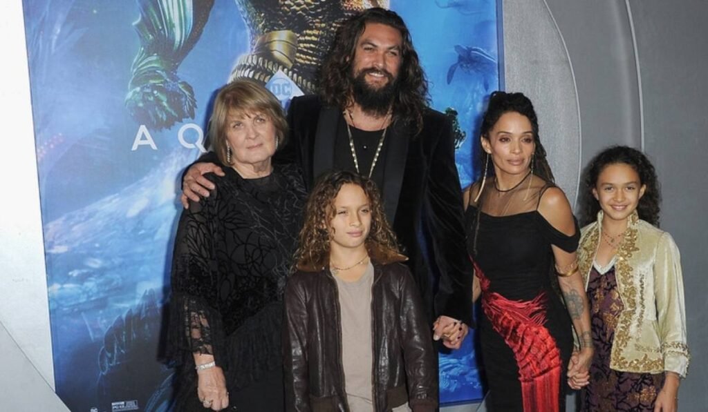Coni Momoa