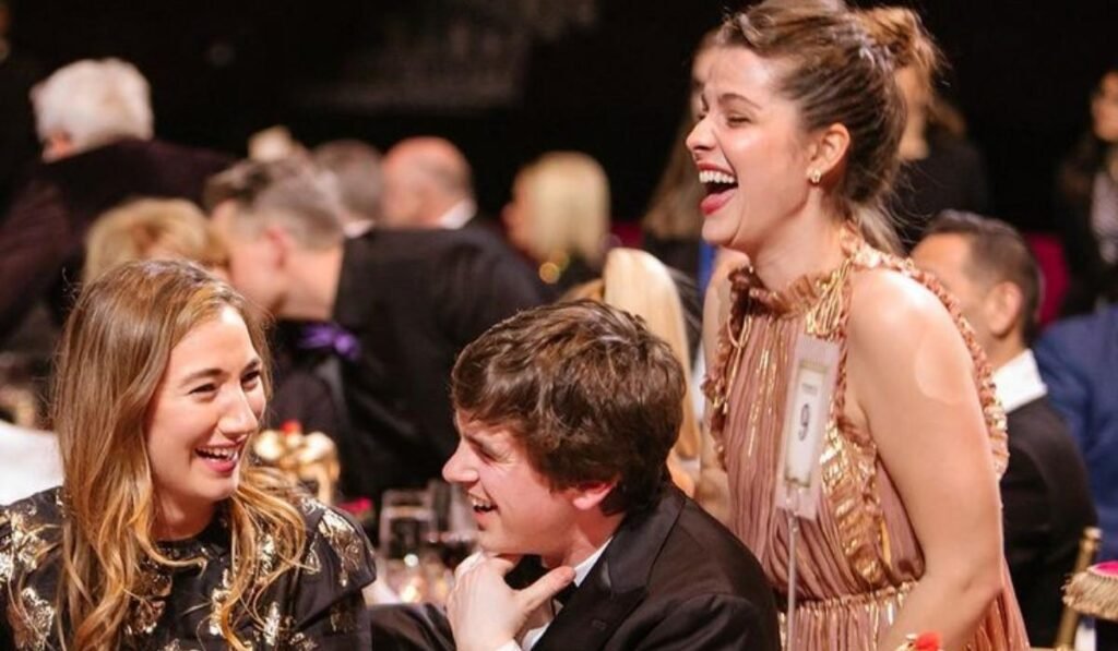 freddie highmore klarissa munz