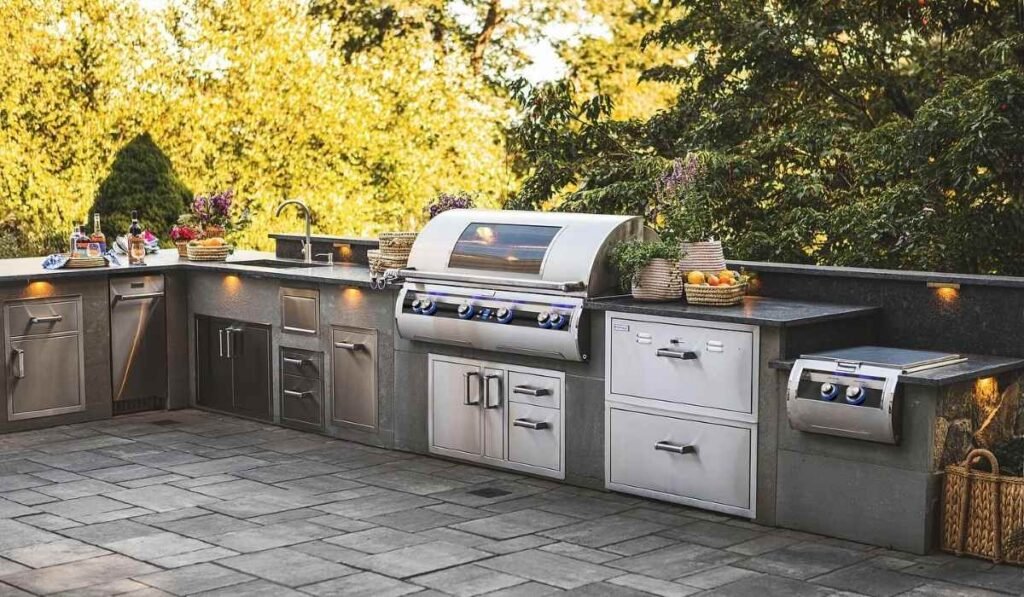 Outdoor Kitchen Essentials